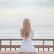 一组女生简单有气质的背影头像