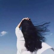 长发飘飘的女生背影头像图片